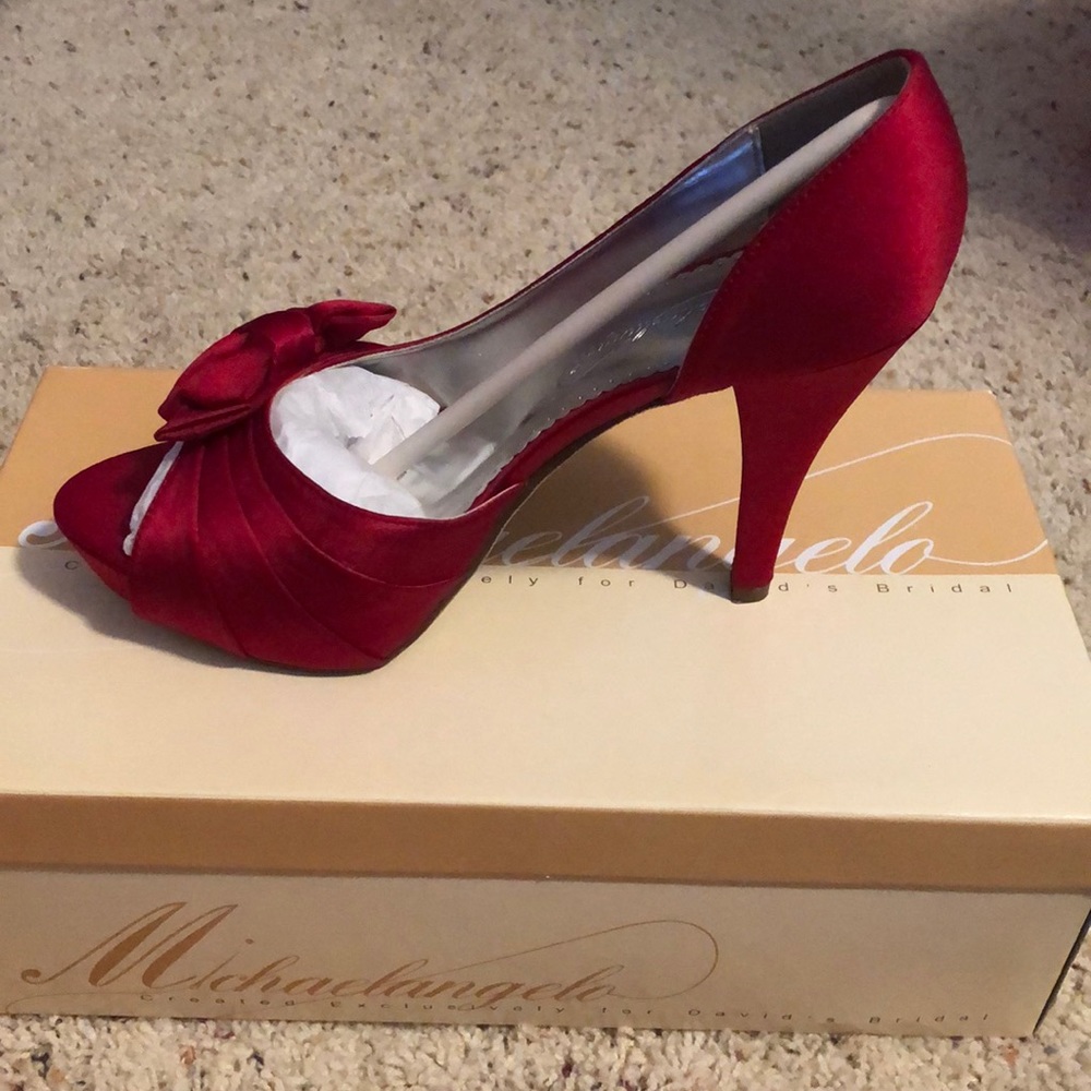 Dyed Red Satin Heels - Picture 4 of 4
